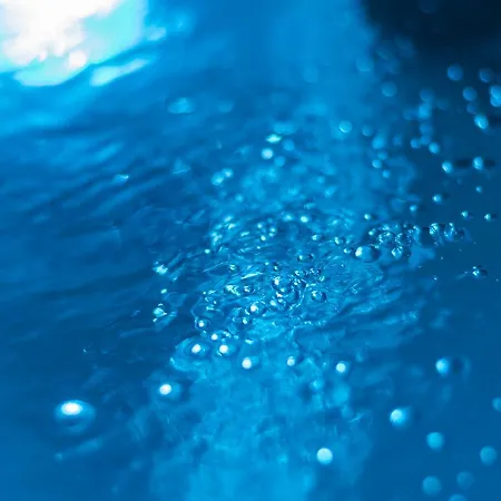 Uncle's Luxury Jacuzzi Adamantas (Milos)