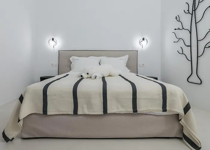 Uncle's Luxury Jacuzzi