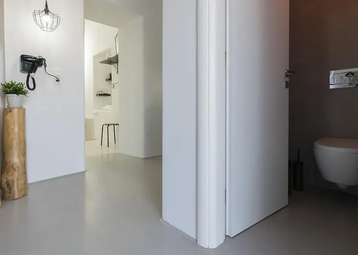 Uncle's Luxury Jacuzzi アパート